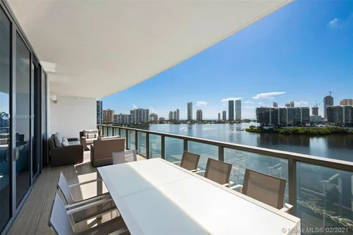 3300 NE 188th St # 916, Aventura FL 33180