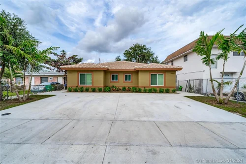 6105 SW 40th St, Miramar FL 33023