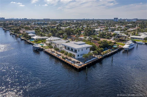 2791 NE 5th St, Pompano Beach FL 33062