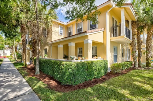 4680 Mimosa Pl # 805, Coconut Creek FL 33073