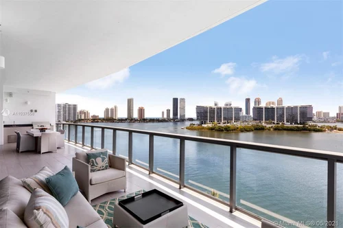 3300 NE 188th St # 815, Aventura FL 33180