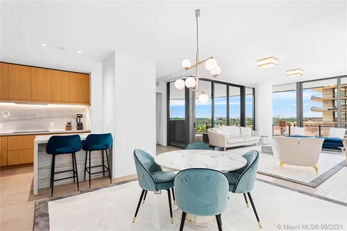 8701 Collins Ave # 705, Miami Beach FL 33154