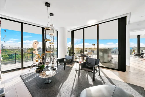 8701 Collins Ave # 706, Miami Beach FL 33154