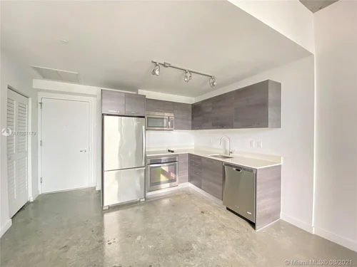 151 SE 1st St # 2807, Miami FL 33131