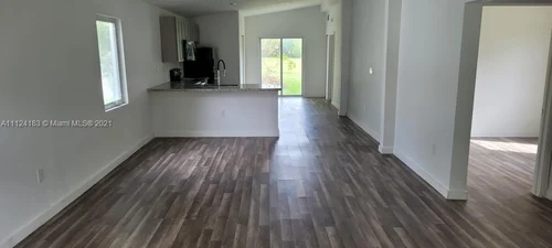 700 NW 17th Ter, Pompano Beach FL 33069