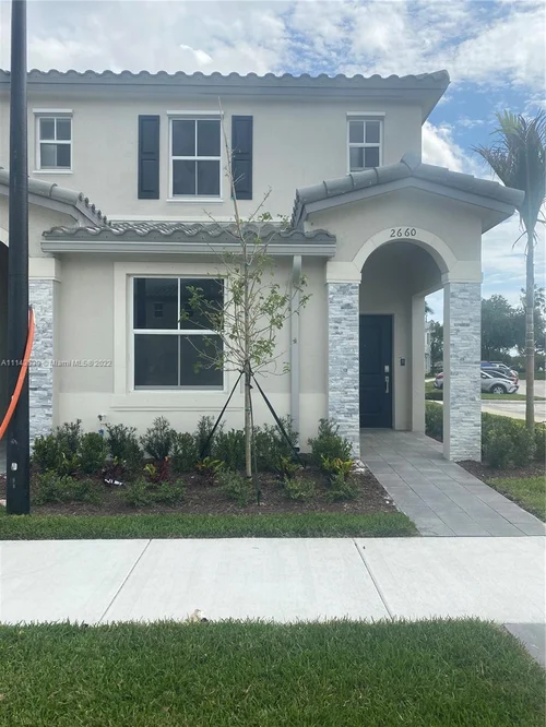 2660 SE 15th St, Homestead FL 33035