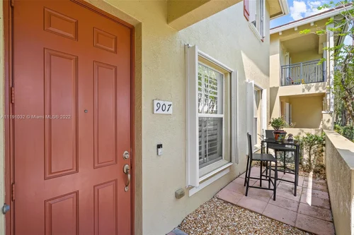 4720 Mimosa Pl # 907, Coconut Creek FL 33073