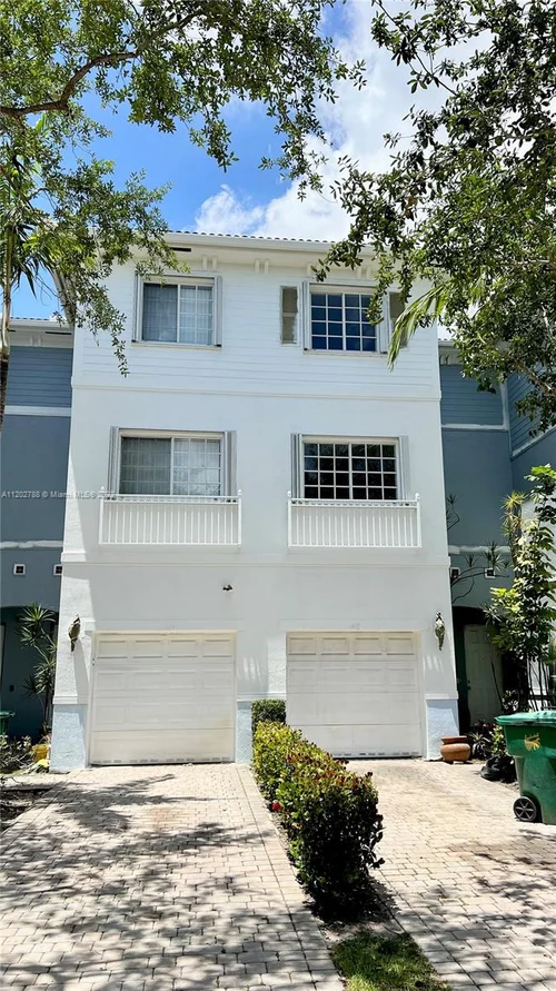 1411 NW 36th Way, Lauderhill FL 33311