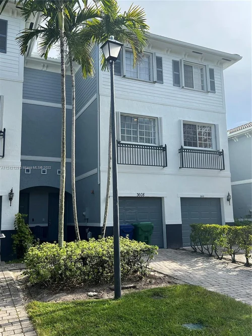 3608 NW 13th St # 3608, Lauderhill FL 33311
