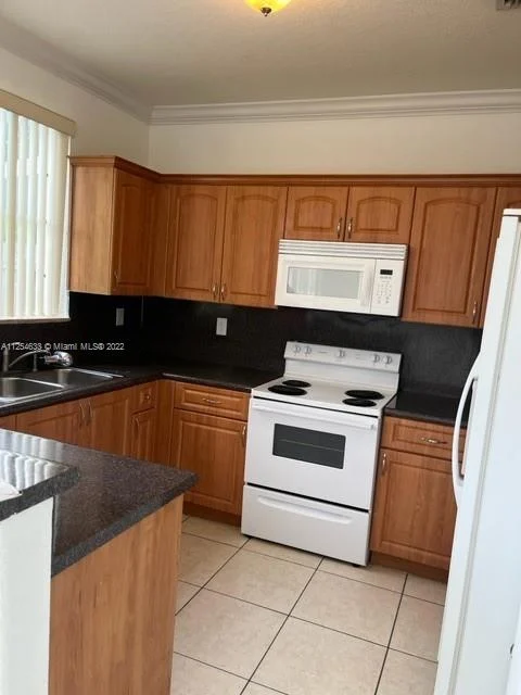 7377 NW 174th Ter # 104, Hialeah FL 33015