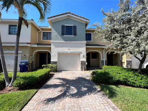 319 NE 194th Ln # 0, Miami FL 33179