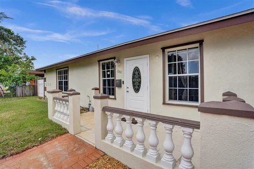 1161 NW 50th Ave, Lauderhill FL 33313