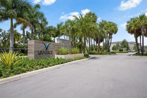 453 NW 36th Ave, Pompano Beach FL 33069