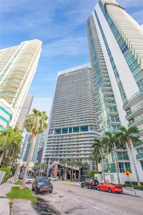 1300 Brickell Bay Drive # 2800, Miami FL 33131