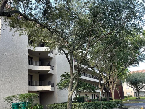 10501 W Broward Blvd # 303, Plantation FL 33324