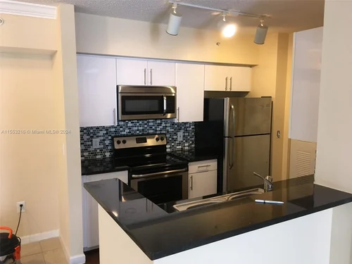 1919 Van Buren St # 701A, Hollywood FL 33020