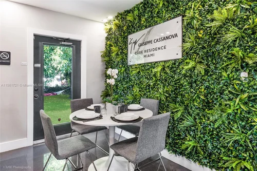 1171 NW 57th St, Miami FL 33127