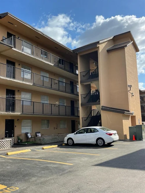 5441 W 24th Ave # 34, Hialeah FL 33016