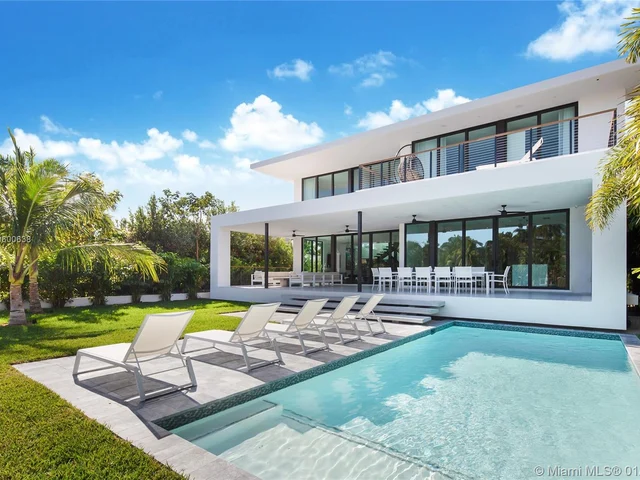 7333 Belle Meade Blvd, Miami FL 33138