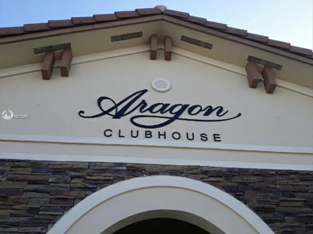 8868 W 35th Way, Hialeah Gardens FL 33018