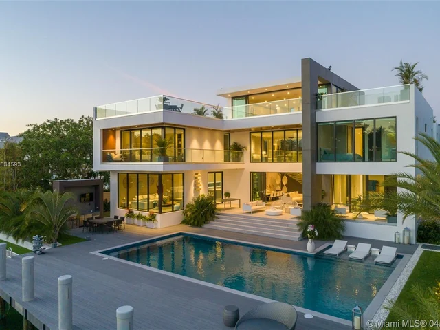 880 HARBOR DRIVE, Key Biscayne FL 33149