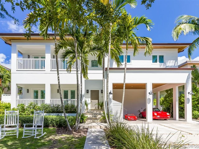 315 Woodcrest Rd, Key Biscayne FL 33149