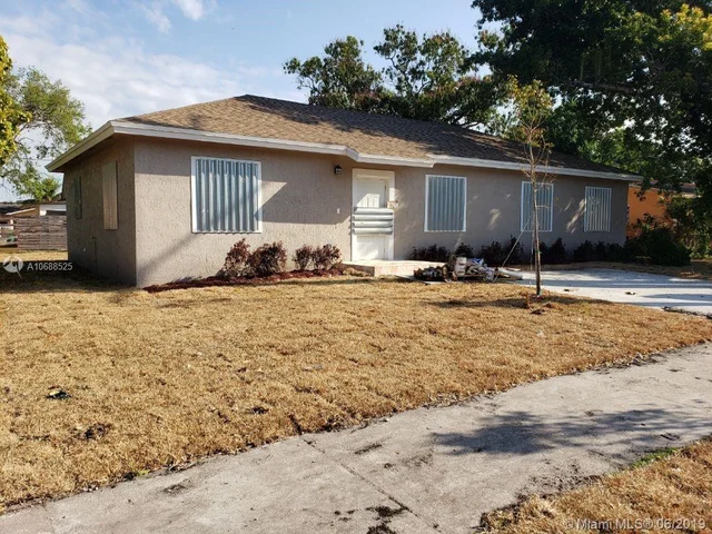 4855 NW 191st St, Miami Gardens FL 33055