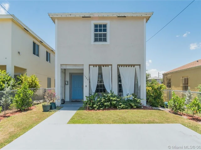 1520 NW 1st Ave, Miami FL 33136