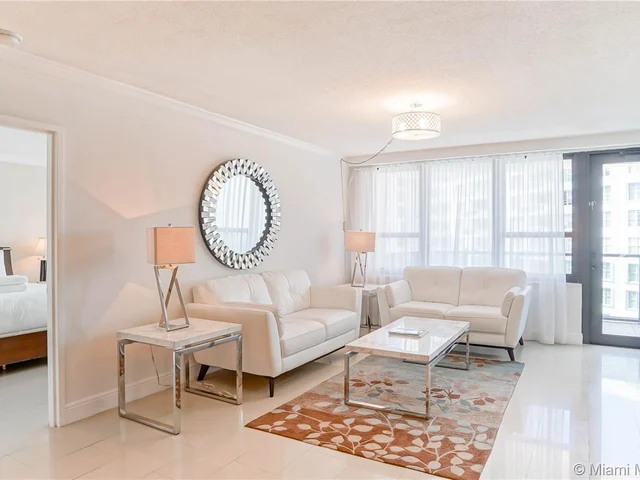 5225 Collins Ave # 1417, Miami Beach FL 33140