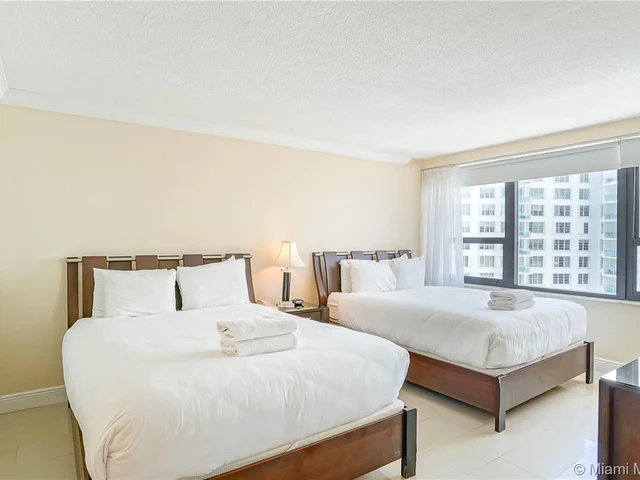 5225 Collins Ave # 1417, Miami Beach FL 33140