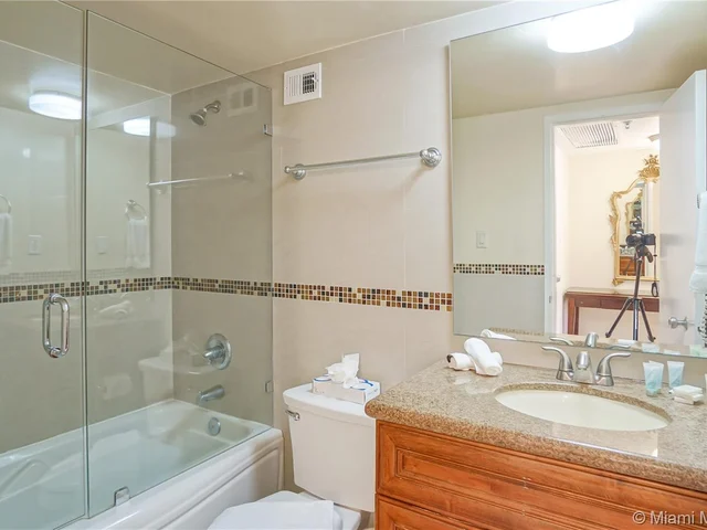 5225 Collins Ave # 1417, Miami Beach FL 33140