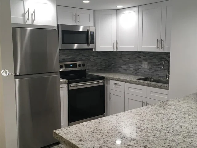 7925 SW 86th St # 903, Miami FL 33143
