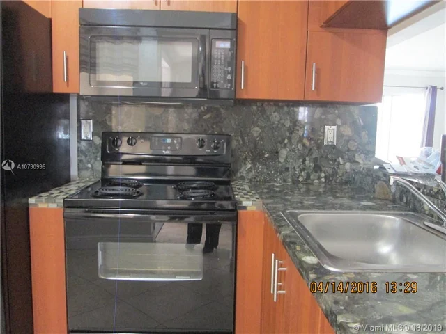 9513 SW 140th Ct # 9513, Miami FL 33186