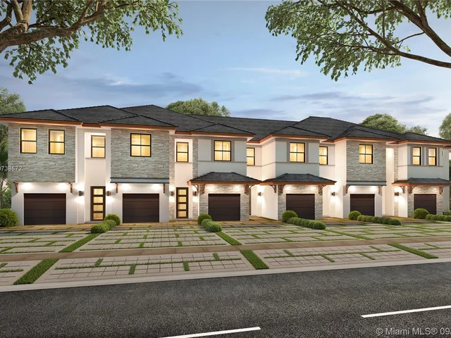 15848 NW 91 Ct, Miami Lakes FL 33018