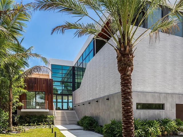 7311 Belle Meade Island Dr, Miami FL 33138