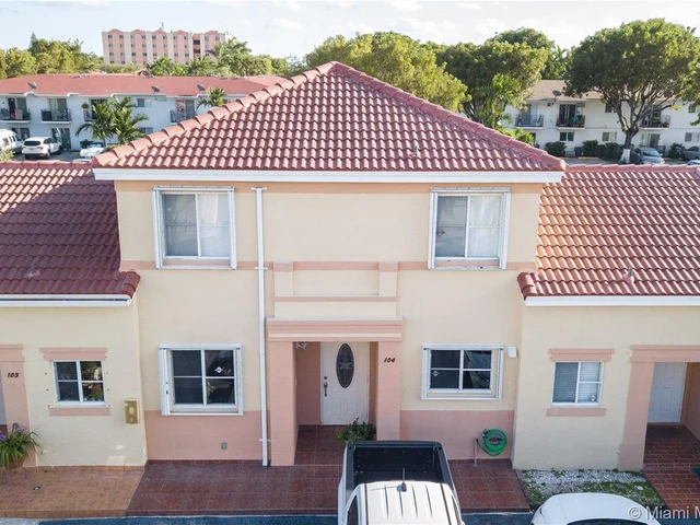 306 NW 114th Ave # 104, Sweetwater FL 33172