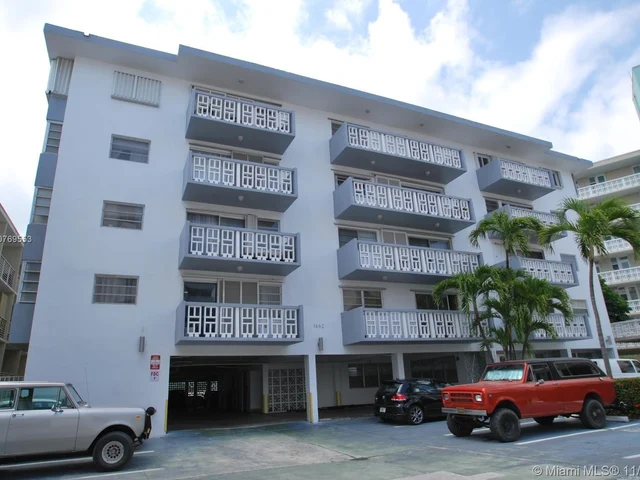 1662 Lincoln Ct # 402, Miami Beach FL 33139