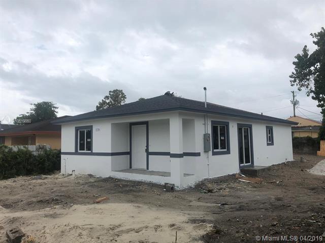 1724 NW 71st St, Miami FL 33147
