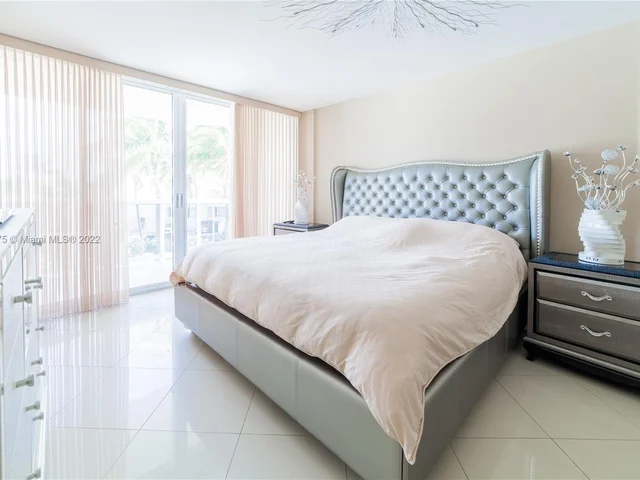 16711 COLLINS AV # 303, Sunny Isles Beach FL 33160