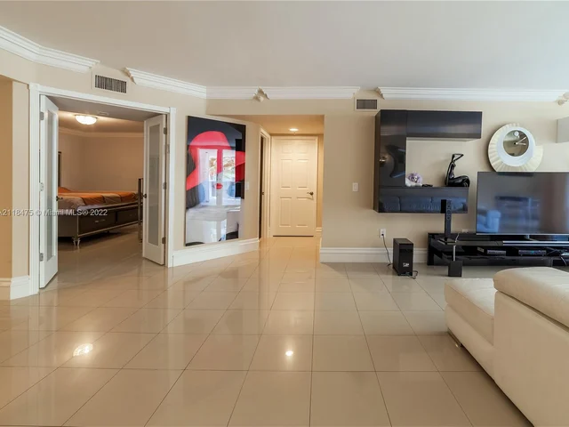 16711 COLLINS AV # 303, Sunny Isles Beach FL 33160