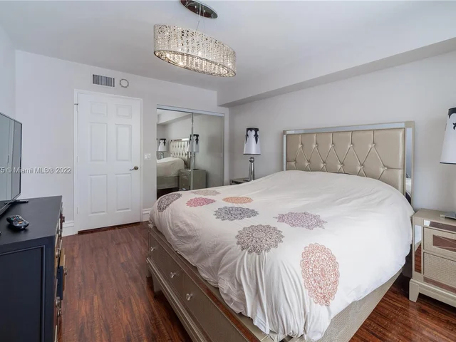 16711 COLLINS AV # 303, Sunny Isles Beach FL 33160