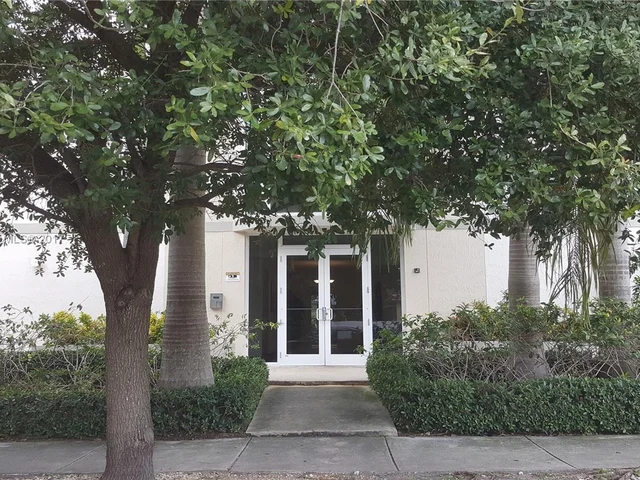 954 SW 36th Ct # 303, Miami FL 33135