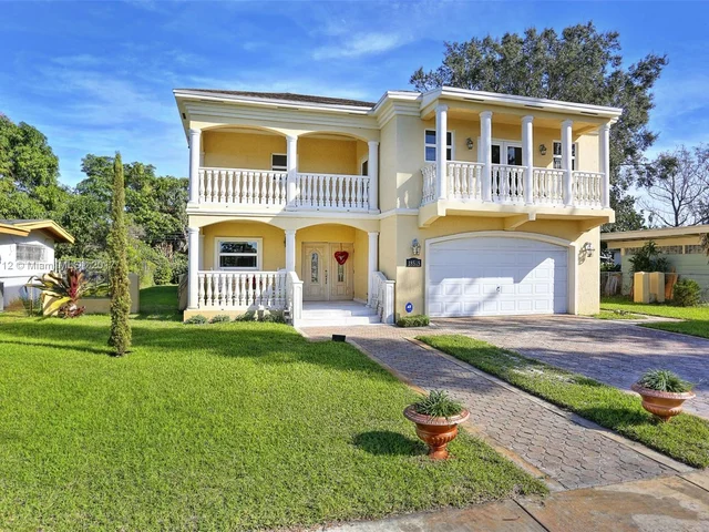 18515 NW 39th Ave, Miami Gardens FL 33055