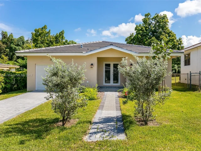 284 NE 116th St, Miami FL 33161
