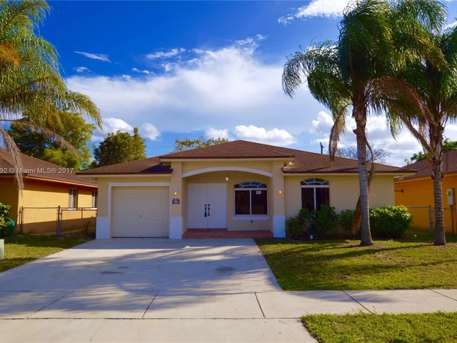 3816 NW 201st Ter, Miami Gardens FL 33055