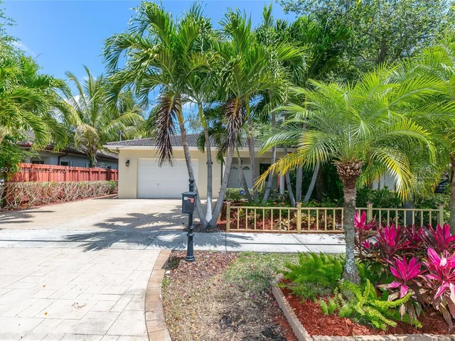 11843 W Biscayne Canal Rd, Miami FL 33161