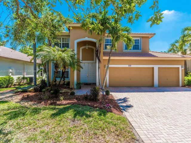 1587 NW 168th Ave, Pembroke Pines FL 33028