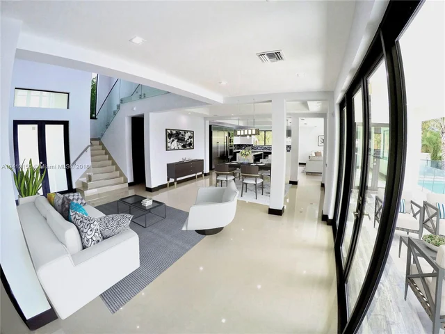 16235 NW 82nd Ave, Miami Lakes FL 33016