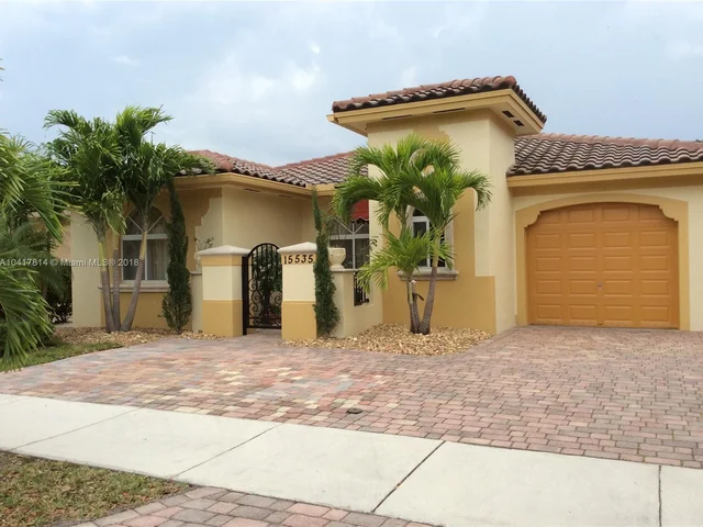 15535 SW 14th St, Miami FL 33194