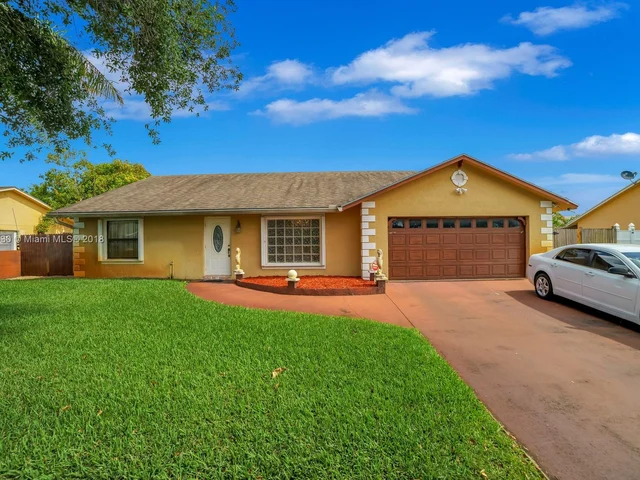 5947 DEERFIELD PL, Palm Beach FL 33463